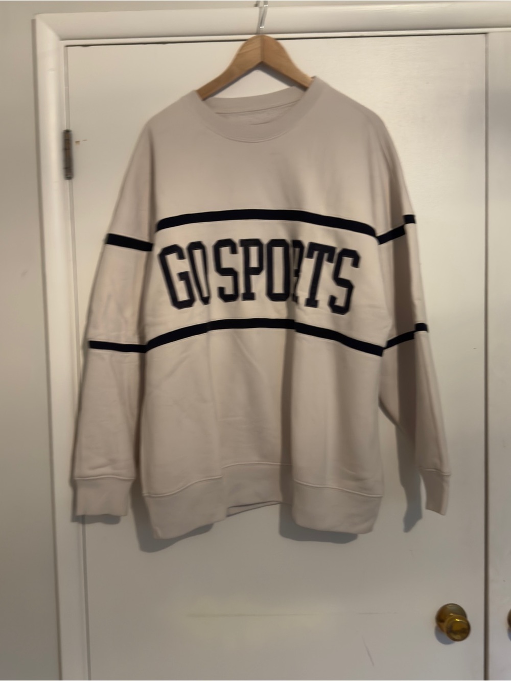 Abercrombie Go Sports Sunday Crew - Picture 2 of 3